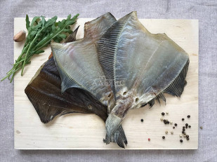 Колбаски сырокопченые 