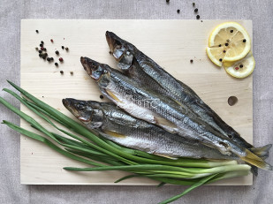 Колбаски сырокопченые 