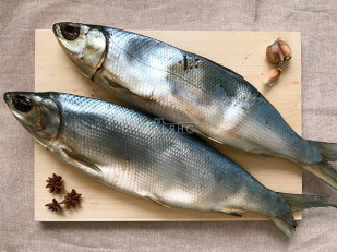 Колбаски сырокопченые 