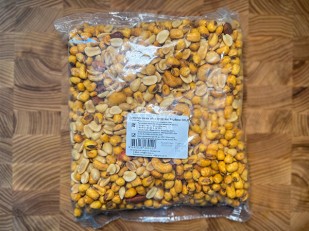 Мясные снеки: Ореховая смесь ж/с с кукурузой со вкусом 