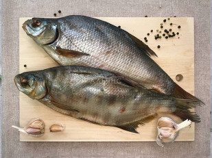 Колбаски сырокопченые 